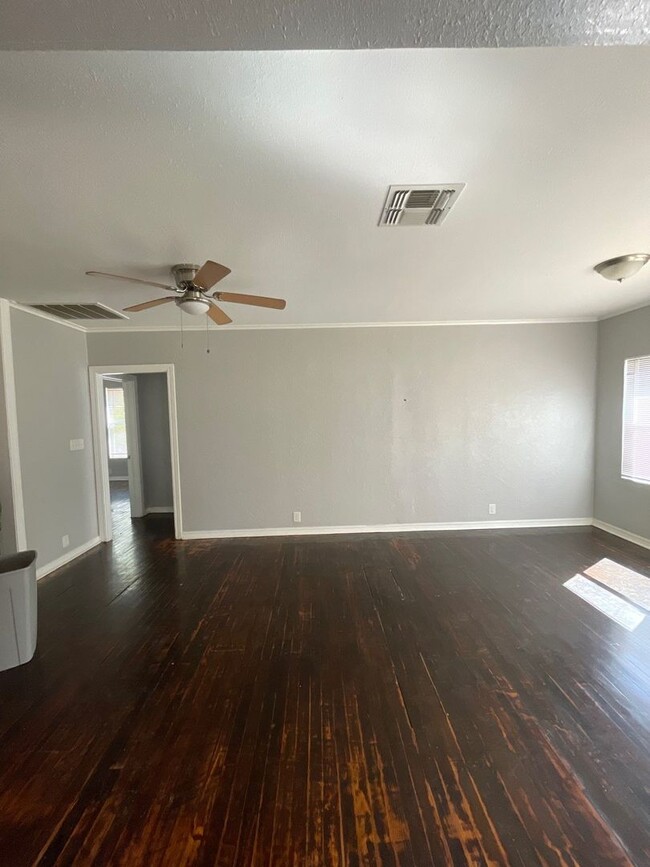 Foto del edificio - Cozy House For Rent In Wichita Falls