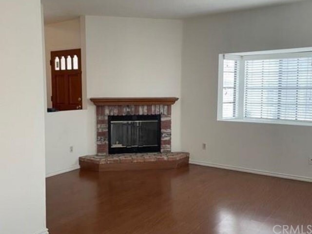 Building Photo - 544 N Orange Ave