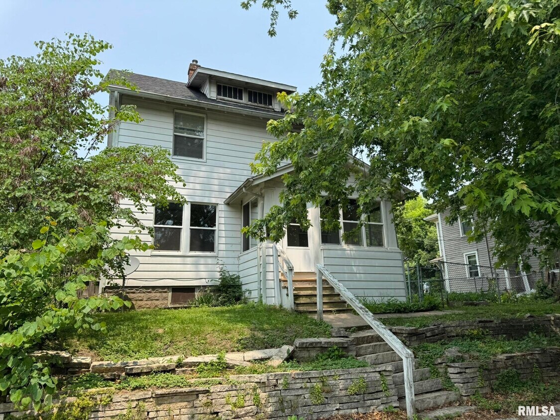 Foto principal - 1018 Arlington Ct