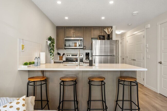 Photo du bâtiment - 260 Rowley Way NW