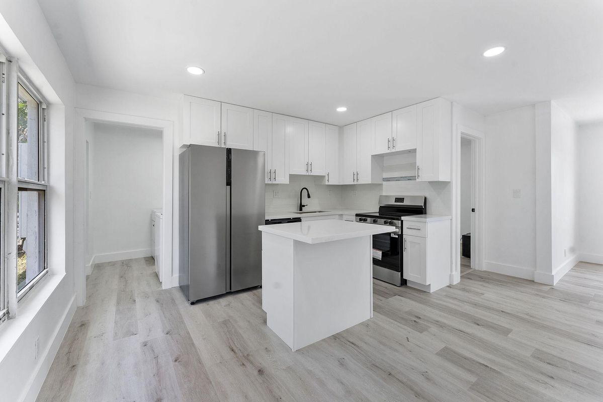 Foto principal - 317 NW 3rd St