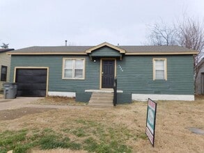 Building Photo - 1509 NW Williams Ave