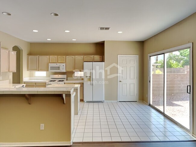 Foto del edificio - 8209 Cornwall Ave