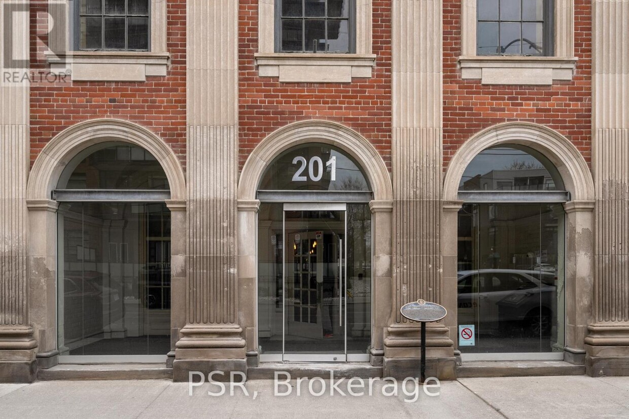 Photo principale - 201-201 Carlaw Ave