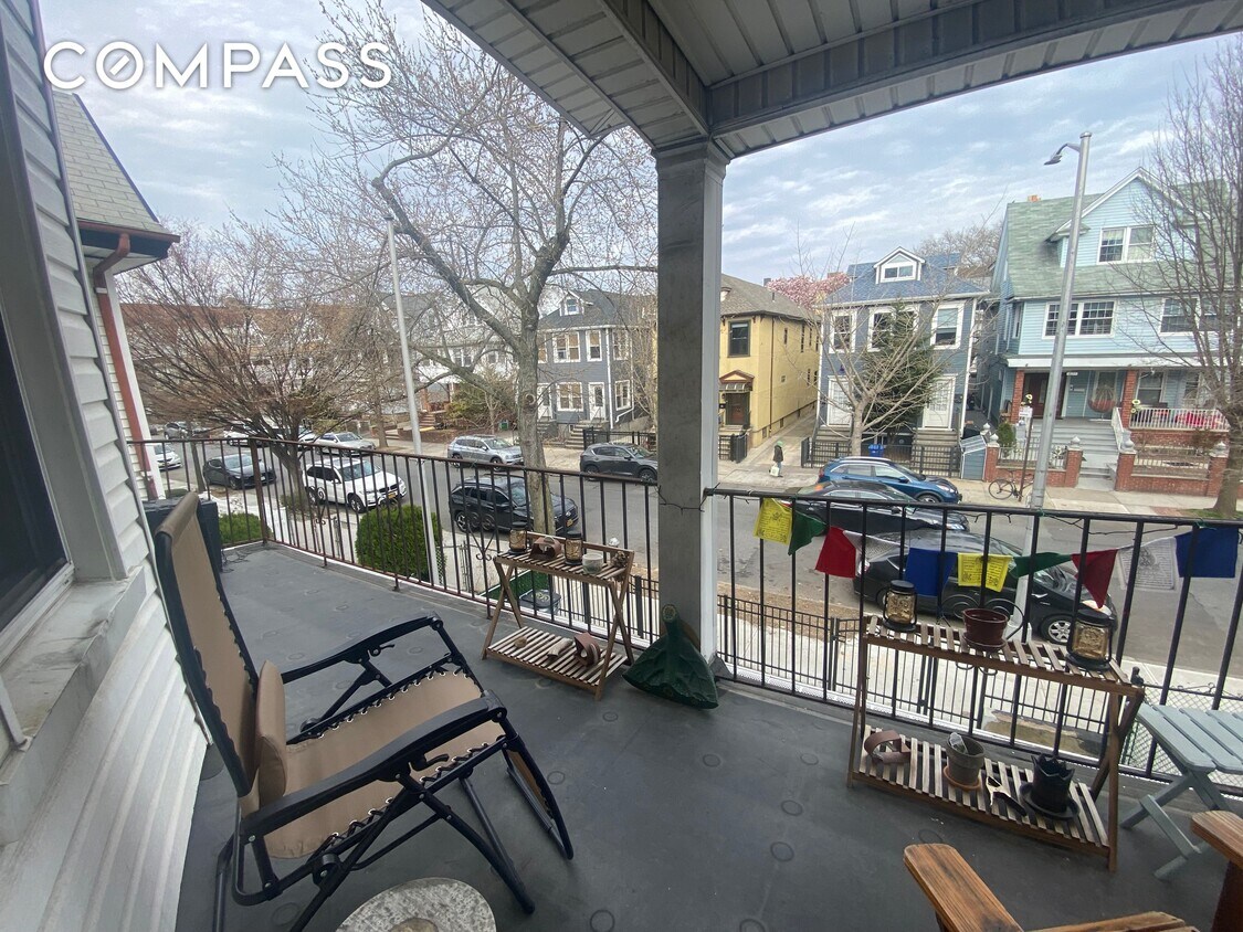 420 E 4th St Unit 2, Brooklyn, NY 11218 Room for Rent in Brooklyn, NY