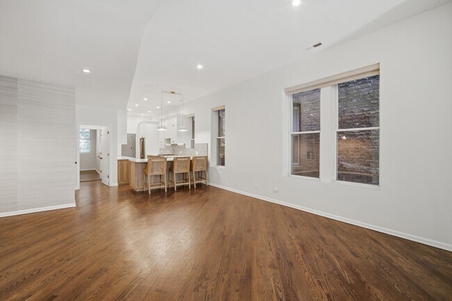 Foto del edificio - 626 W Buckingham Pl