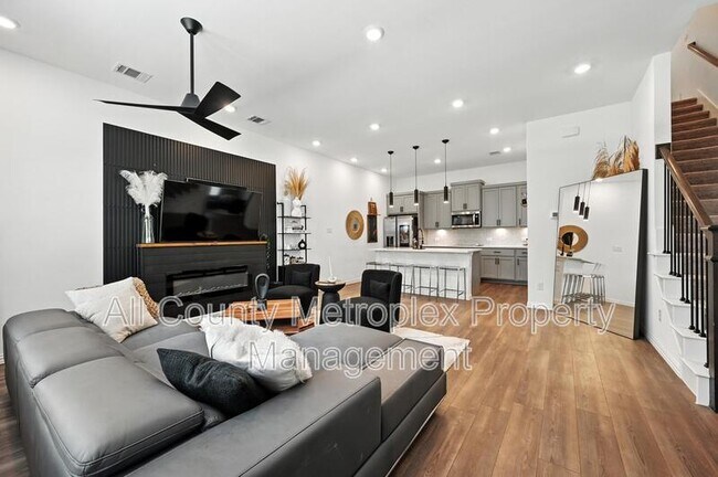 Foto del edificio - 7513 Laburnam Rd