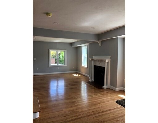 Building Photo - 360 Mountain Ave