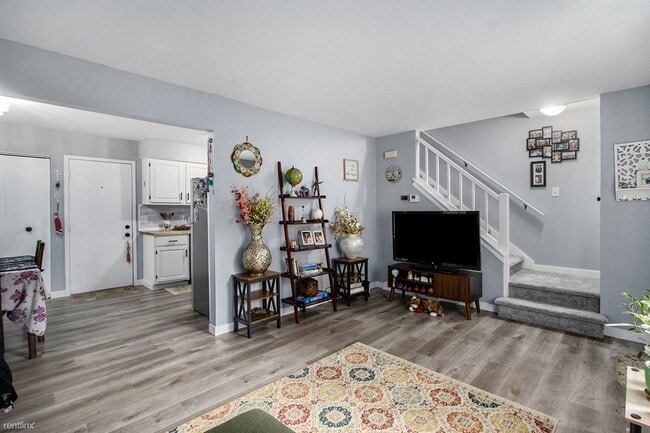 Building Photo - 2 br, 1.5 bath Condo - 4804 Foxfire Trl