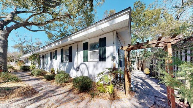 Building Photo - 21 Sanctuary Cove