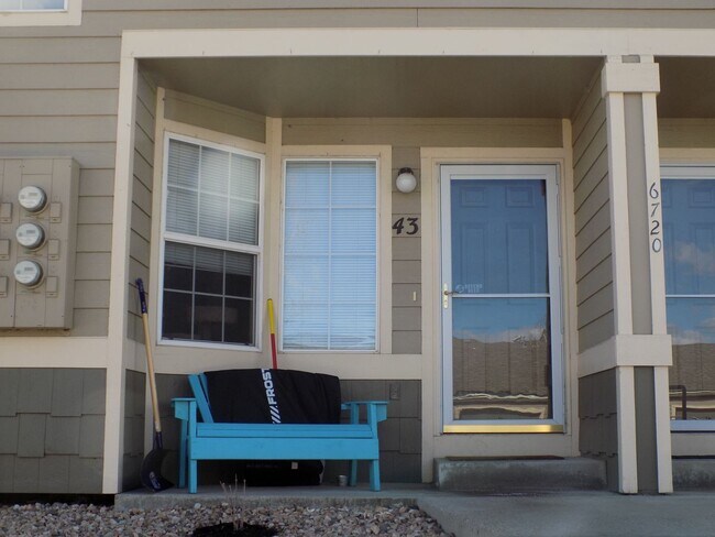 Building Photo - 6720 Antigua Dr