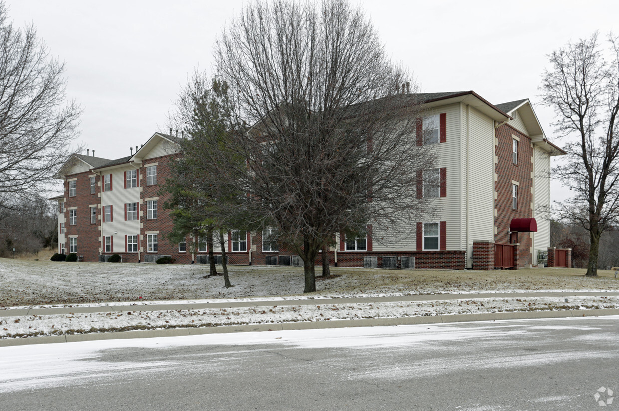 Foto principal - Tremont Place Senior Apartments