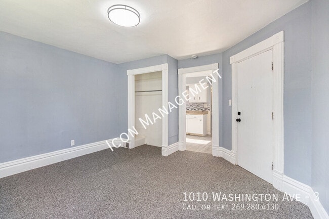 Building Photo - 1010 Washington Ave