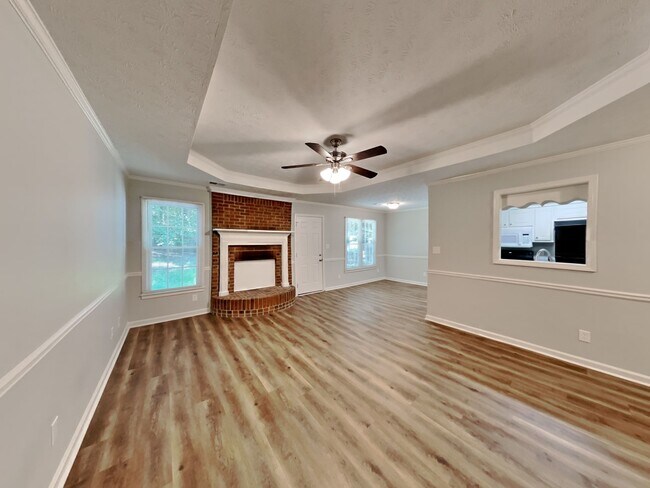 Foto del edificio - 245 Princeton Way