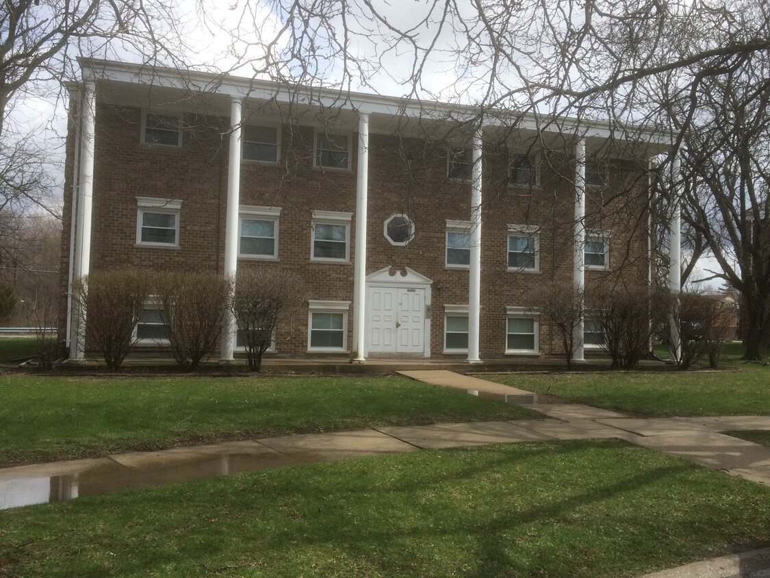 Primary Photo - 4020 Charleston Rd