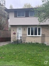 Building Photo - 24 Elmsdale Dr