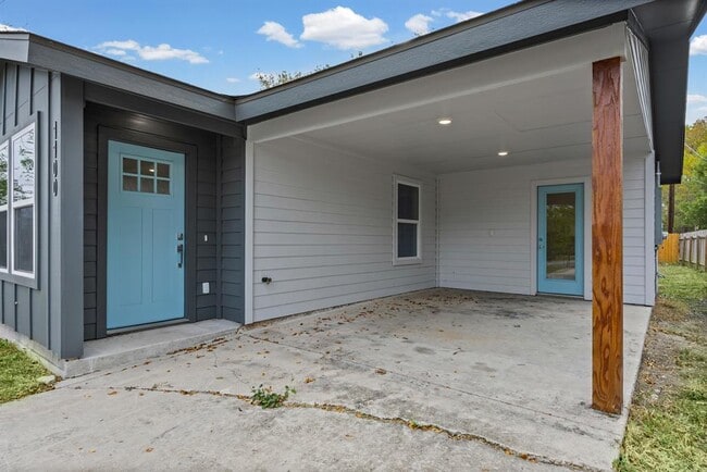 Building Photo - 1100 Monte Vista Dr
