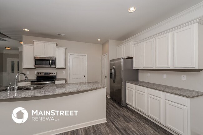 Foto del edificio - 560 Briar Ridge Cir