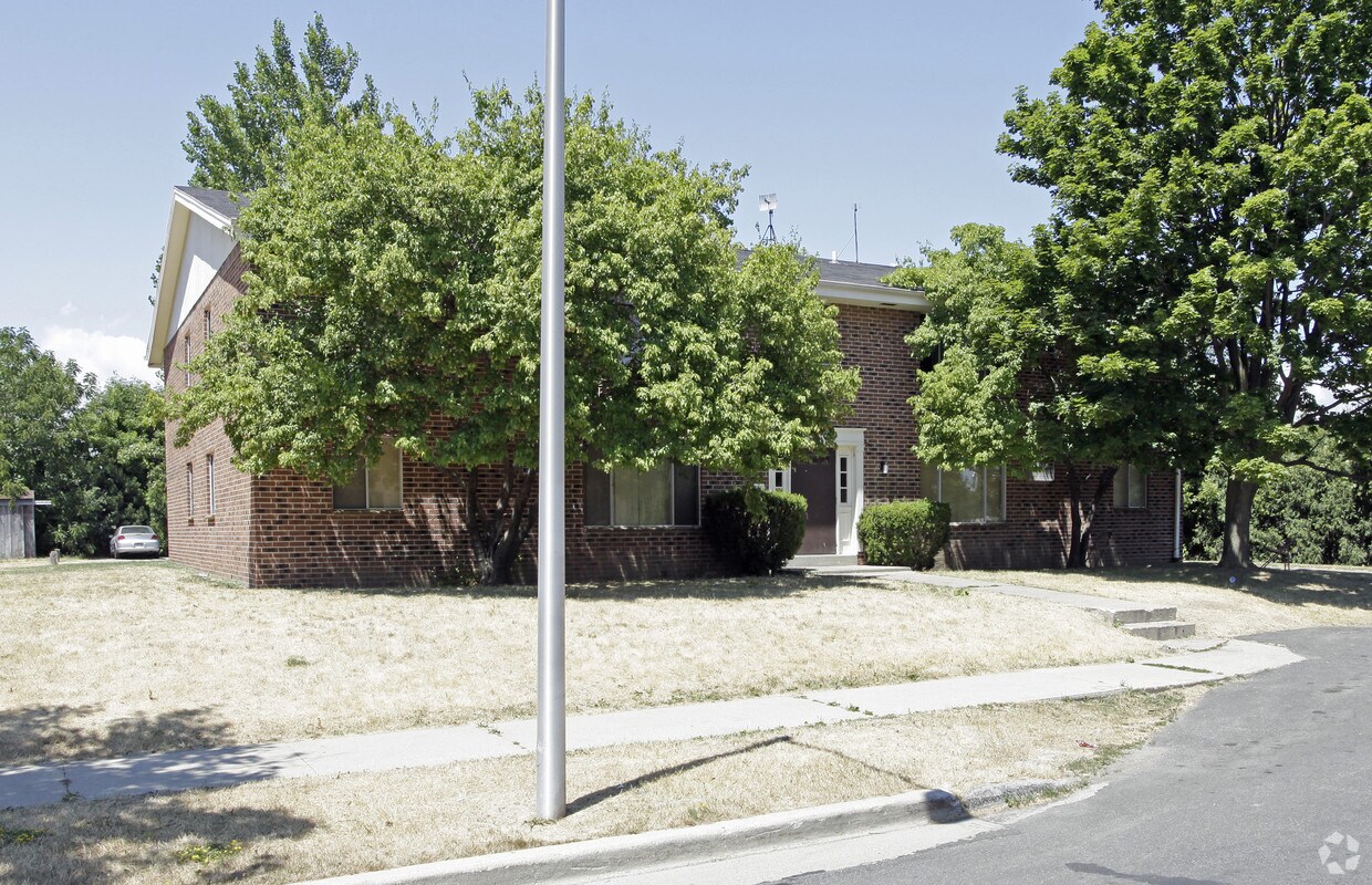 Primary Photo - 7677 N 78th St
