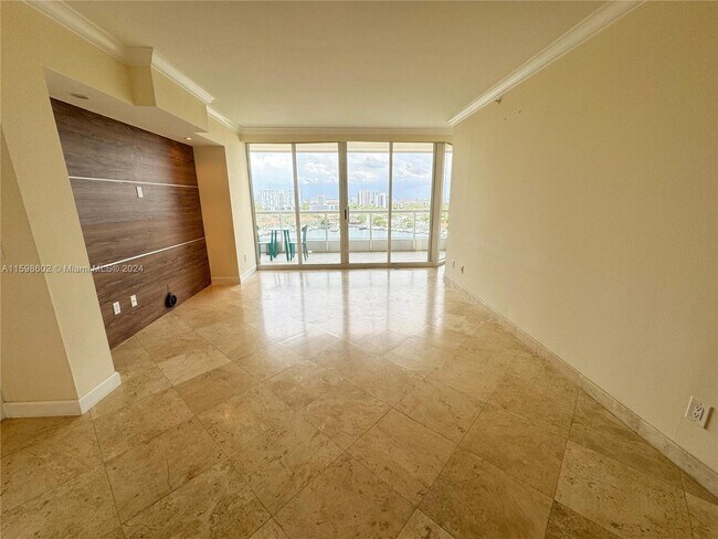 Foto del edificio - 21205 Yacht Club Dr