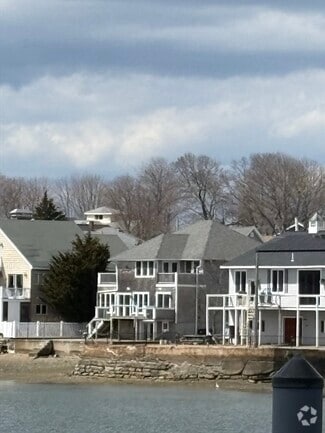 Building Photo - 31 Hampton Cir