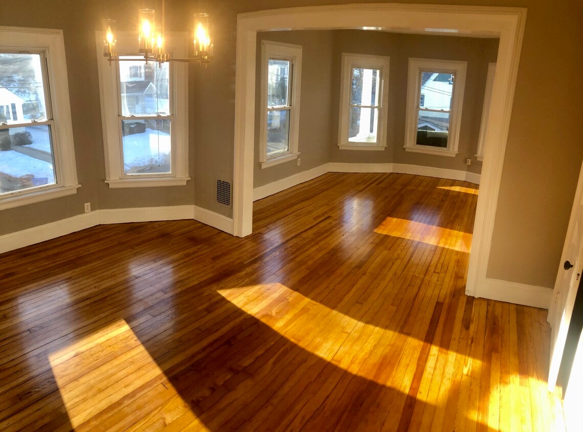 44 Crescent St Unit 2, Shelton, CT 06484 Apartments in Shelton, CT