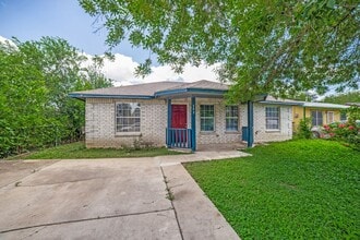 Building Photo - 342 Consuelo