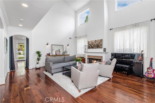 Foto del edificio - 2809 N Poinsettia Ave