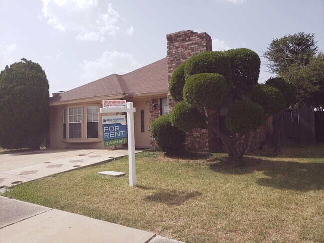 Foto del edificio - 2217 Rockwood Dr