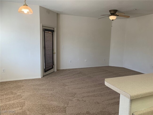 Building Photo - 833 Aspen Peak Loop