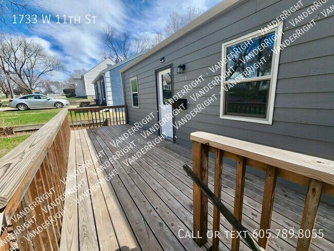 Foto del edificio - 1733 W 11th St