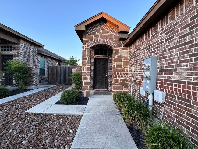 Foto del edificio - Luxury Duplex in New Braunfels, TX!