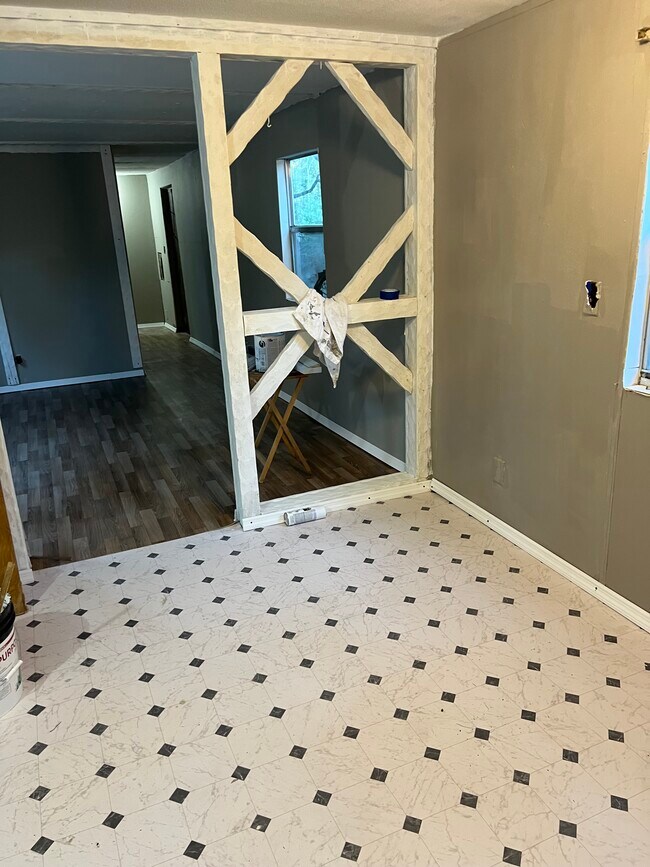 Entrada a la cocina y la sala de estar - 3700 Market St