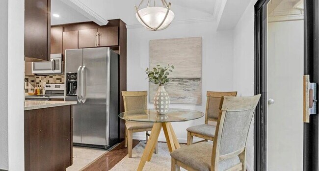 Foto del edificio - "Chic & Cozy 1-Bedroom Retreat with Modern...