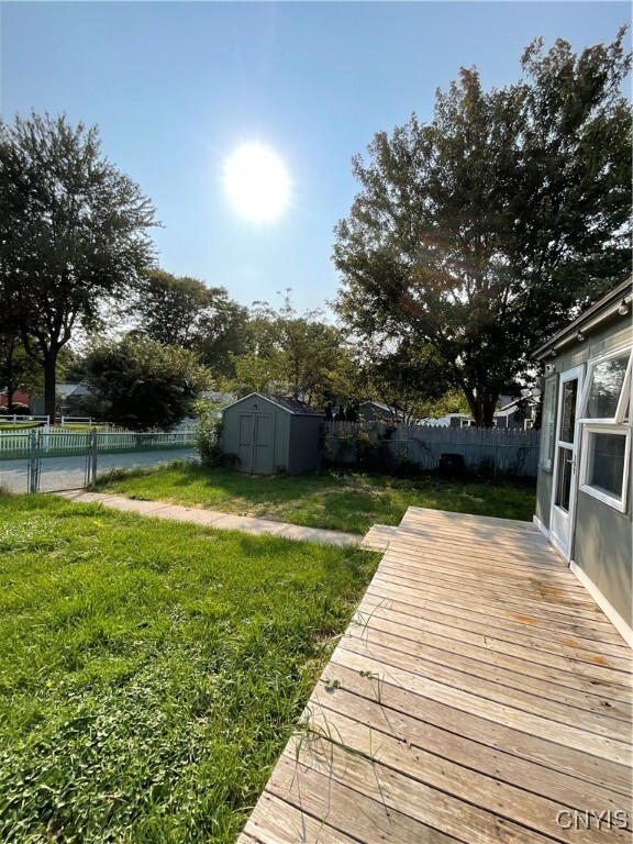 Building Photo - 145 Barben Ave