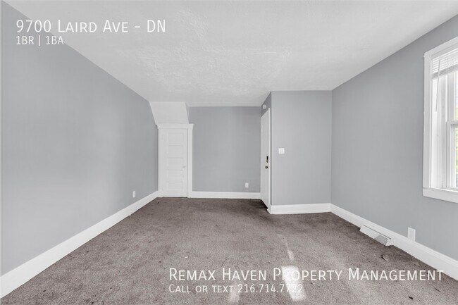 Foto del edificio - 9700 Laird Ave