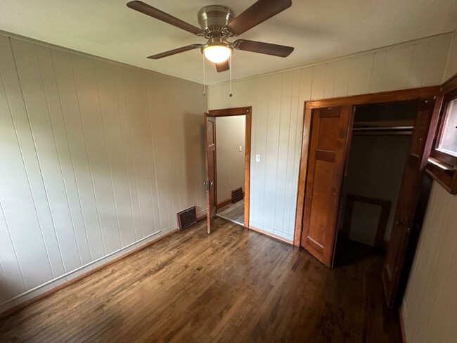 Building Photo - 5348-5350 N 35th St. (Duplex)