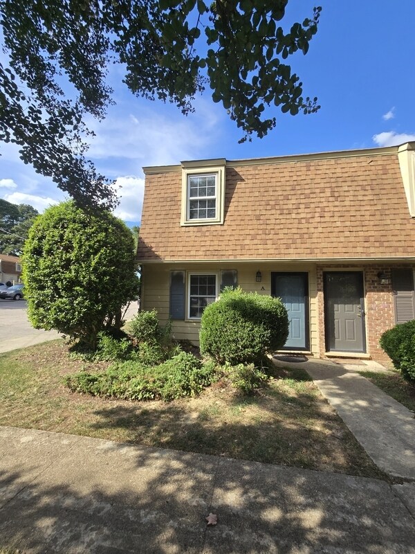 Building Photo - 4812 Blue Bird Ct