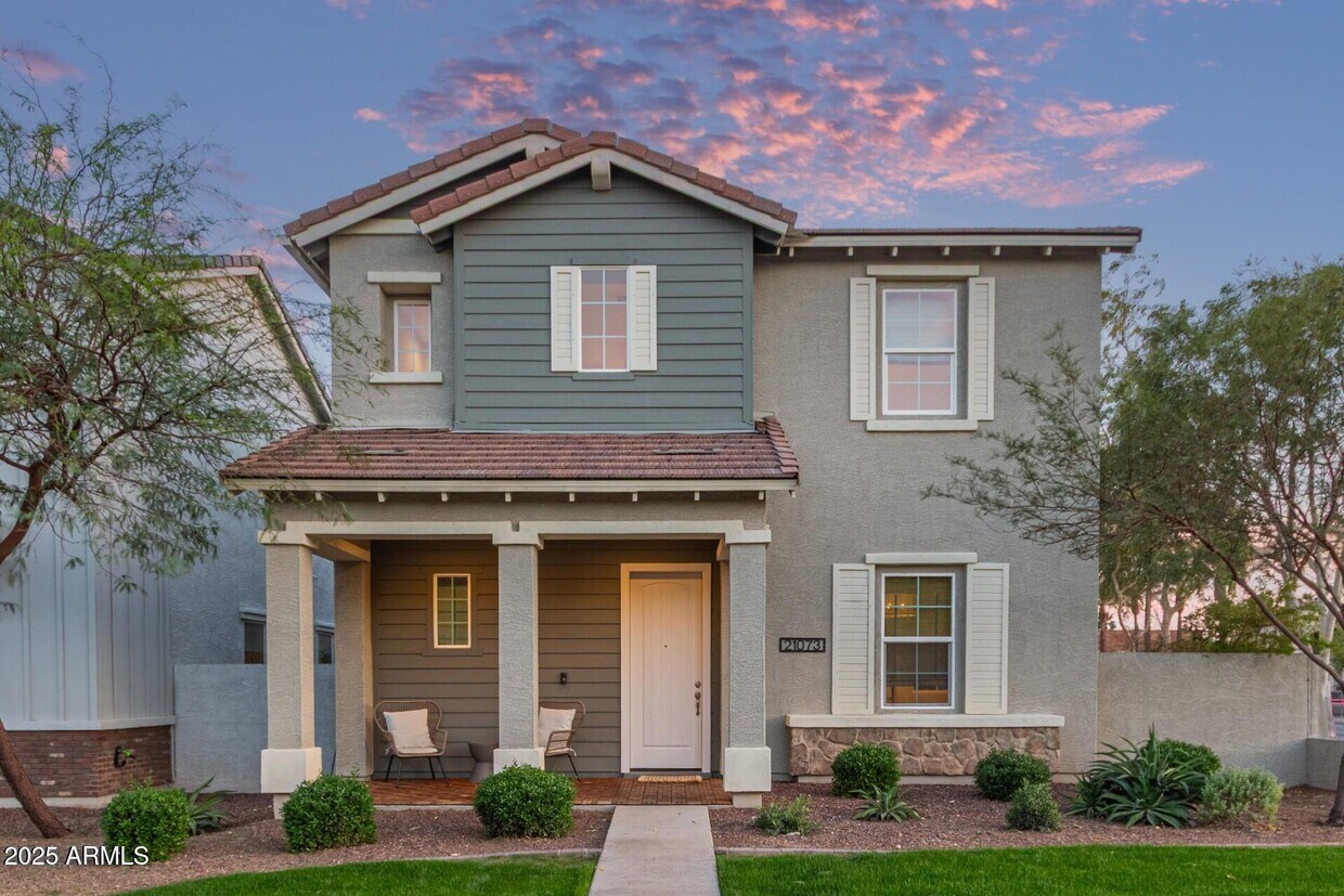 Foto principal - 21073 W Sunrise Ln