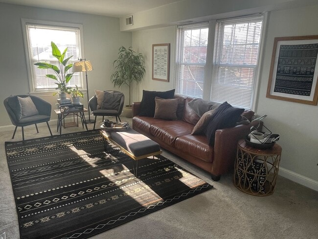 LR 1 Furnished - 104 Stewart Ave