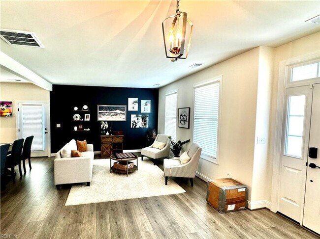 Building Photo - Stunning Modern Haven