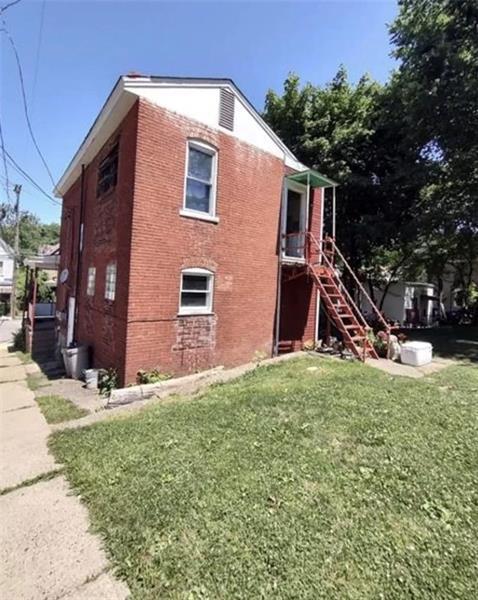 Building Photo - 607 Lorenz Ave