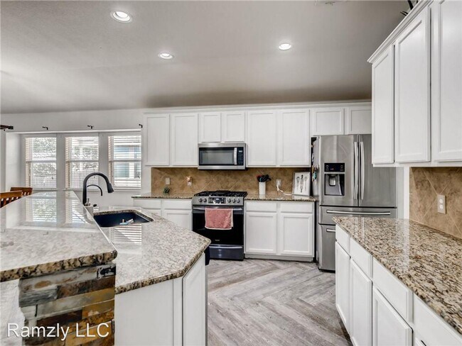 Foto del edificio - 4 br, 2 bath House - 2341 Garlic Creek Dr