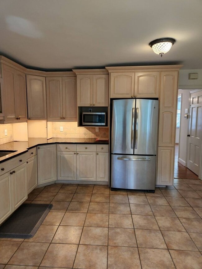 Building Photo - "Coming Soon" AU PARK!! 4 bed/4BATH one car garage!!