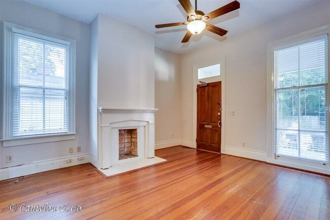 Building Photo - 514 4th St