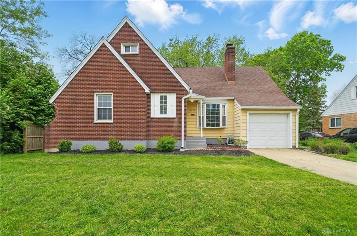 Primary Photo - Beautiful 4-Bed Cape Cod Home for Rent!