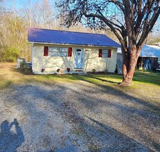 Building Photo - 1219 Crest Dr SE