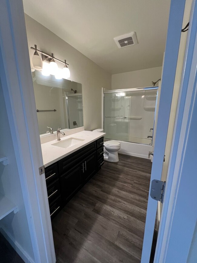Interior Photo - Innovation at Hollenbeck