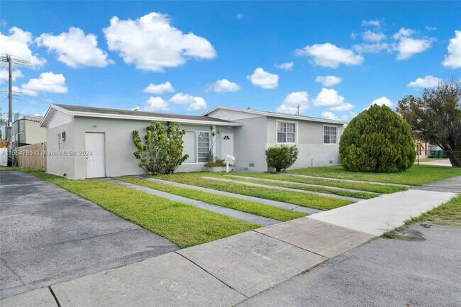 Foto del edificio - 8581 SW 27th St