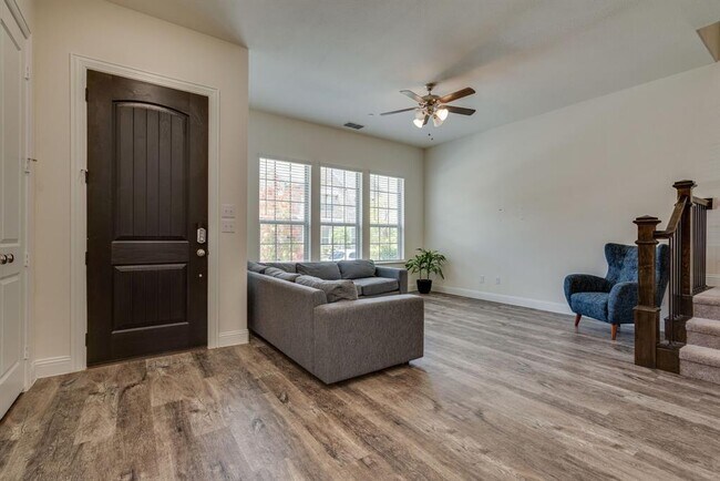 Foto del edificio - 1570 Windermere Wy